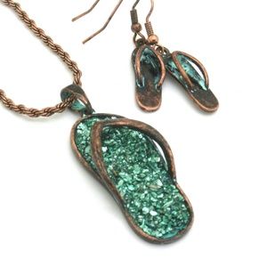 Druzy Unique Flip Flop Pendant Necklace